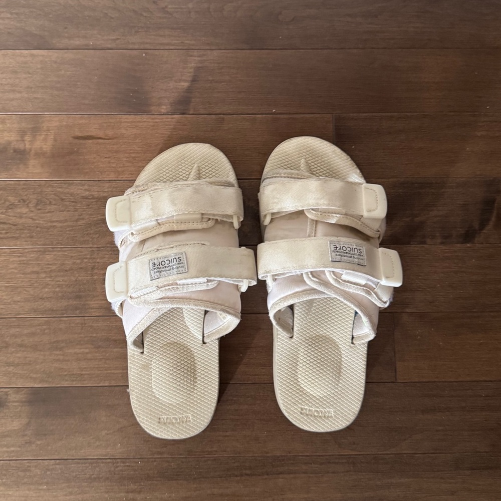 Suicoke MOTO sandals white